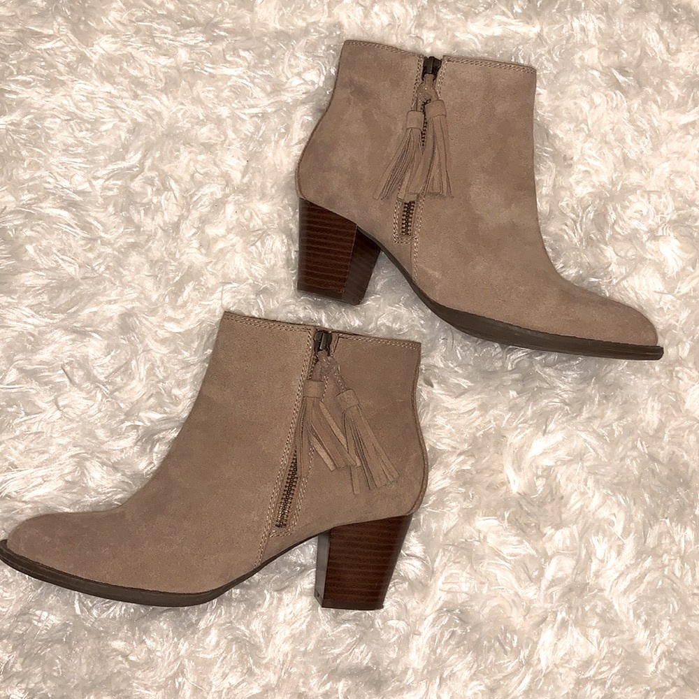 Vionic Suede Madeline Ankle Boots